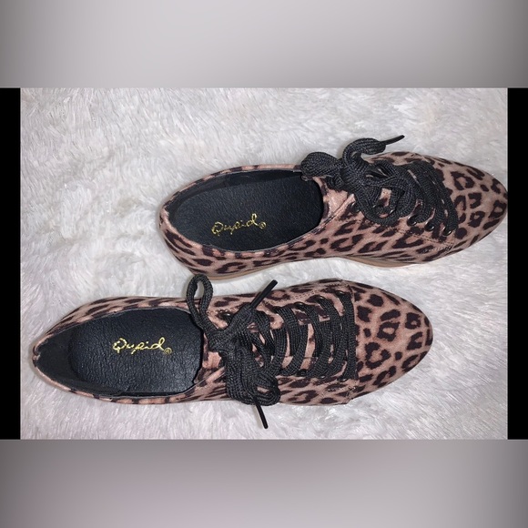 Qupid Women’s Animal Print Platform Sneakers Sz 6 (All Man Made Material) NWOB - Picture 7 of 10